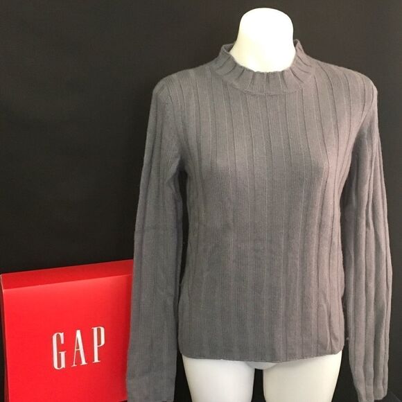 New Gap   - Picture 1 of 5